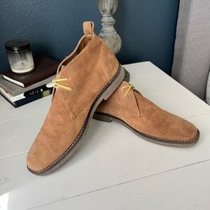 Gently worn G.H. Bass Chukka
